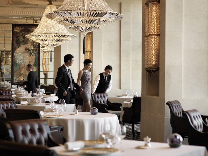 EXCLUSIVE FLASH SALE STAYCATION OFFER - FOUR SEASONS HONG KONG