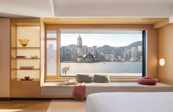 🎂Celebrate Birthday & Anniversary in HK with Exclusive "Double Room Upgrade" & "Stay 3 Pay 2" Offer | Enjoy breakfast + ⬆️ room upgrade + HKD780 hotel credit + guaranteed late check-out at 2pm  + celebration amenities 🎁 @ Regent Hong Kong