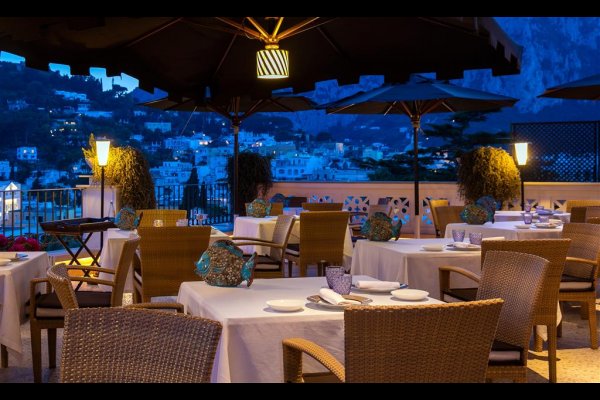 Capri Tiberio Palace - 卡普里蒂貝宮酒店 - 義大利, 卡普里 | 包團 | 度身訂造 | 豪華旅遊 | Luxury Travel | Private Tours | Tailor Made Trips | Luxe Travel (Luxe Travel ∙ Luxury travel  ∙ Luxury holiday  ∙ Luxe Tour  ∙ 特色尊貴包團 ∙  商務旅遊 ∙  自由行套票 ∙滑雪  ∙ 溫泉 ∙ 品味假期 ∙ 品味遊)