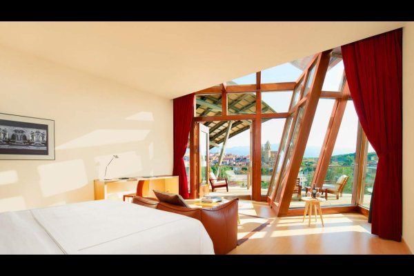 Hotel Marques de Riscal Elciego Northern Spain 西班牙北部 (flight ∙ hotel ∙ package ∙ cruise ∙ private tour ∙ business ∙ M.I.C.E ∙ Luxe Travel ∙ Luxury travel  ∙ Luxury holiday  ∙ Luxe Tour  ∙ 特色尊貴包團 ∙  商務旅遊 ∙  自由行套票 ∙滑雪  ∙ 溫泉 ∙ 品味假期 ∙ 品味遊)