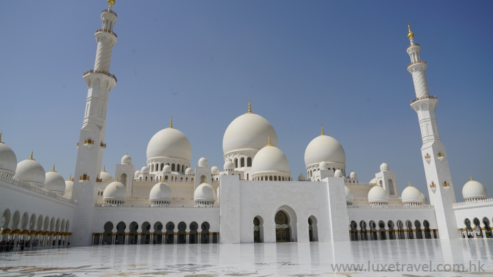 Abu Dhabi Grand Mosque 阿布扎比大清真寺 | Luxe Travel 品味遊 十大中東旅遊品味體驗推介 Top10 Unique Travel Experiences in Middle East (flight ∙ hotel ∙ package ∙ cruise ∙ private tour ∙ business ∙ M.I.C.E ∙ Luxe Travel ∙ Luxury travel ∙ Luxury holiday ∙ Luxe Tour ∙ private tour ∙ hyatt prive ∙ park hyatt ∙ tailor made travel ∙ tailor made trips ∙ luxury cruises ∙ luxury travel agency hong kong ∙ six senses ∙ aman ∙ silverseas ∙ oceania cruises ∙包團 ∙ 旅遊 ∙ 郵輪∙自由行套票∙滑雪∙溫泉∙日本自由行 ∙ 品味遊 ∙ 度身訂造 ∙ 私人定制 ∙ 高端旅游∙ 非洲動物大遷徙 ∙ 銀海郵輪 ∙ 安 縵∙ 豪華旅行 團∙ 六善 ∙ 奢華旅遊)