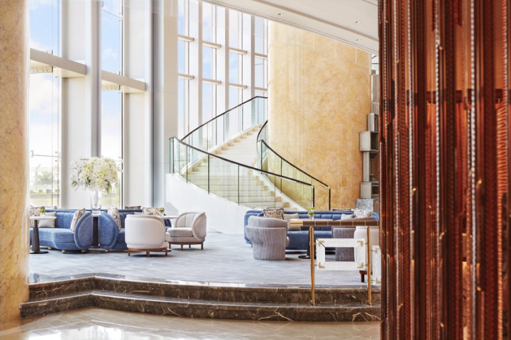 Newly renovated lobby Four seasons hotel hong kong | Luxe Travel Newly renovated lobby Four seasons hotel hong kong | Luxe Travel