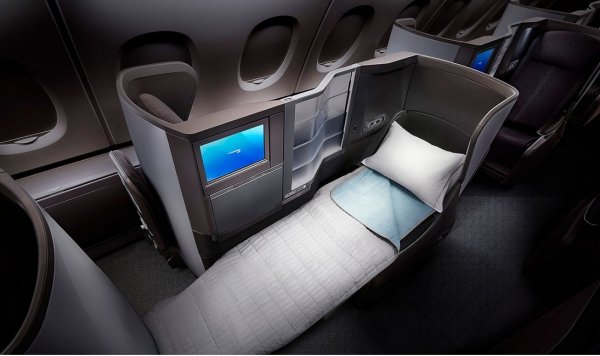 Airbus A380 BA Club World Luxe Travel