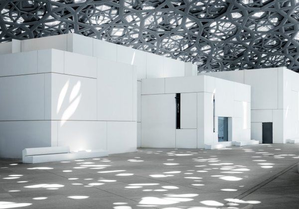 Louvre Abu Dhabi阿布扎比羅浮宮(flight ∙ hotel ∙ package ∙ cruise ∙ private tour ∙ business ∙ M.I.C.E ∙ Luxe Travel ∙ Luxury travel ∙ Luxury holiday ∙ Luxe Tour ∙ 特色尊貴包團 ∙ 商務旅遊 ∙ 自由行套票 ∙滑雪 ∙ 溫泉 ∙ 品味假期 ∙ 品味遊)
