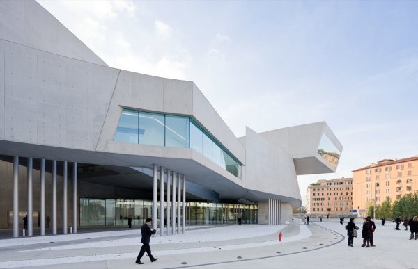 MAXXI Museum Rome Italy 意大利羅馬 Sir Rocco’s Ambassador (flight ∙ hotel ∙ package ∙ cruise ∙ private tour ∙ business ∙ M.I.C.E ∙ Luxe Travel ∙ Luxury travel  ∙ Luxury holiday  ∙ Luxe Tour  ∙ 特色尊貴包團 ∙  商務旅遊 ∙  自由行套票 ∙滑雪  ∙ 溫泉 ∙ 品味假期 ∙ 品味遊)