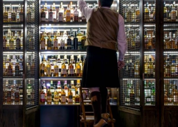 Scotch Whisky The Balmoral Edinburgh United Kingdom 愛丁堡 (flight ∙ hotel ∙ package ∙ cruise ∙ private tour ∙ business ∙ M.I.C.E ∙ Luxe Travel ∙ Luxury travel  ∙ Luxury holiday  ∙ Luxe Tour  ∙ 特色尊貴包團 ∙  商務旅遊 ∙  自由行套票 ∙滑雪  ∙ 溫泉 ∙ 品味假期 ∙ 品味遊)