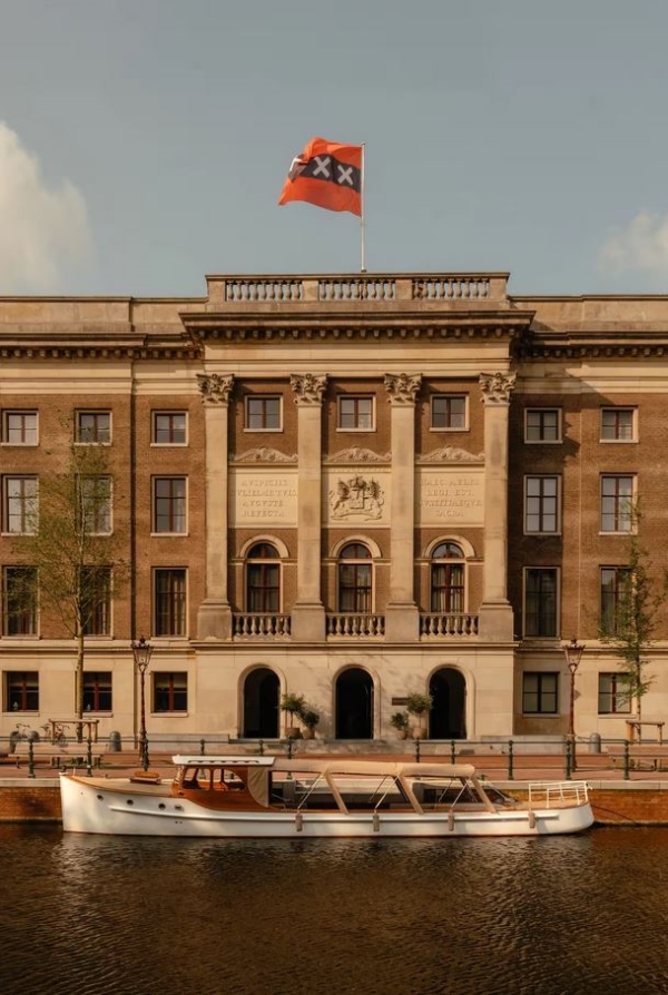 🆕 荷蘭最新的奢華地標酒店 | 獨家 "提前預訂" 住宿優惠 | 尊享 ⬆️ 房間升級 +高達 EUR200 酒店消費額 + 每日早餐 等等 @ 荷蘭 阿姆斯特丹瑰麗酒店 Rosewood Amsterdam