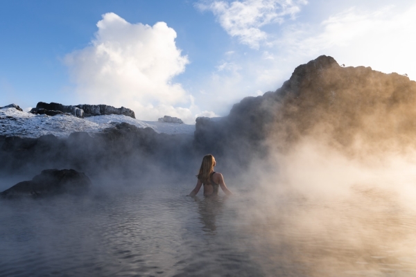 2026 Winter Edition ❄️ 10 Days 7 Nights Iceland Nordic Light Hunting & Adventure Private Experiential Tour 