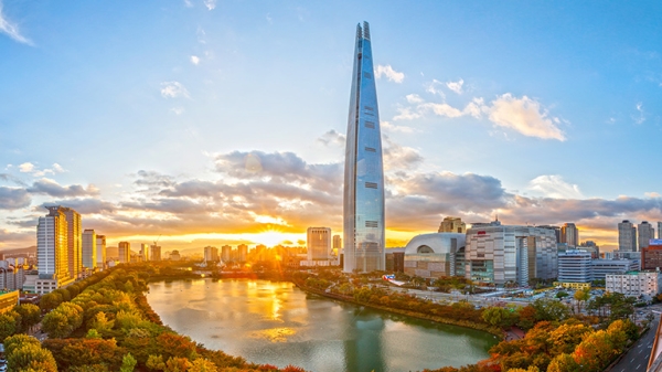 🌃 Enjoy Panoramic City View of Seoul | Exclusive "Stay 4 Pay 3" Offer | Enjoy breakfast + $780 Hotel Credit + ⬆️ Room Upgrade + Lounge Access (beverages and light snacks) @ SIGNIEL Seoul, South Korea